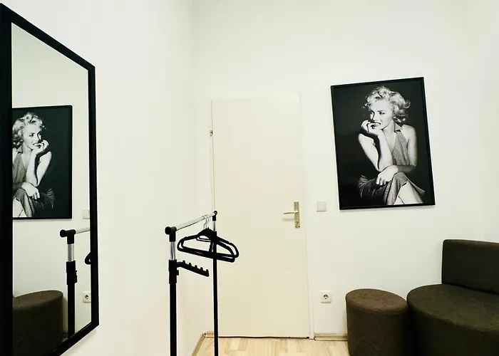 Cozy 3br For Up To 9p, 10 Min To Fac Platz Apartamento