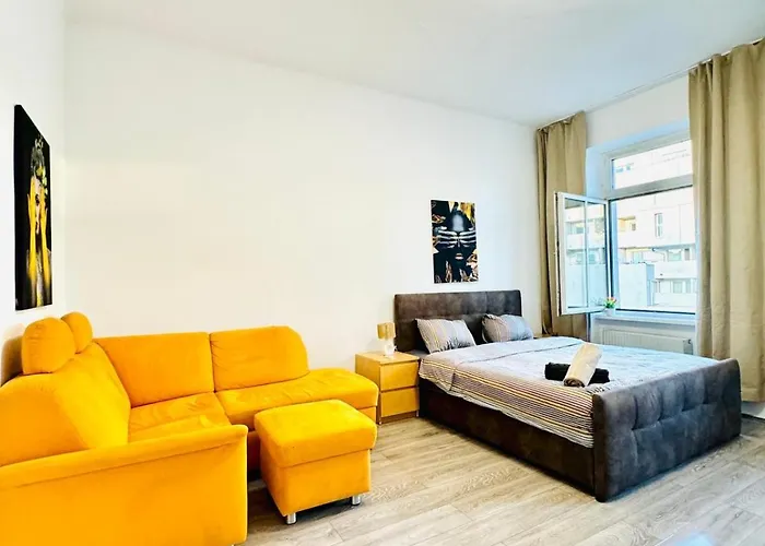 Apartment Cozy 3br For Up To 9p, 10 Min To Fac Platz
